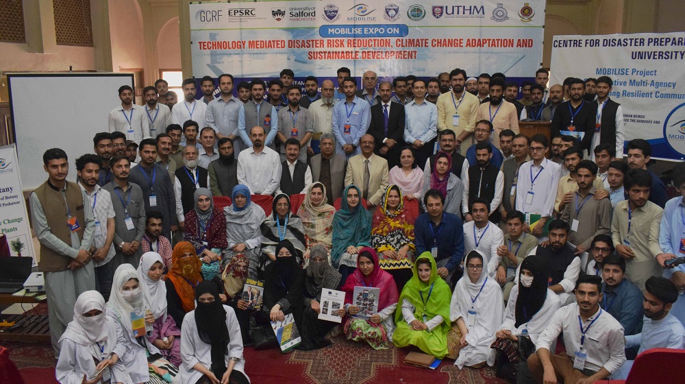 Organizers, students and participants of 