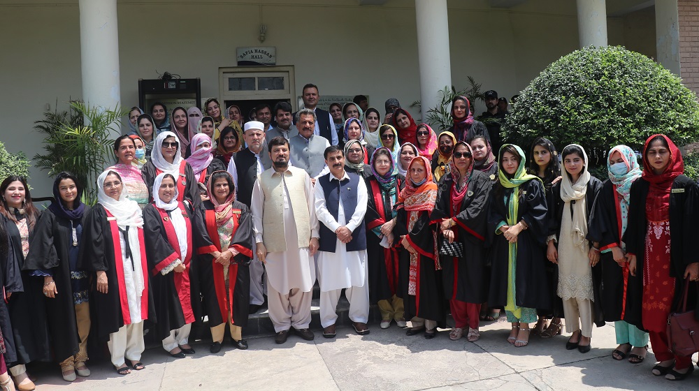 Staff and High Achievers of Jinnah College for Women pose for a group photo with Chancellor, Governor KP Haji Ghulam Ali and Vice Chancellor Prof Dr Muhammad Idrees on the College's 39th Annual Day.