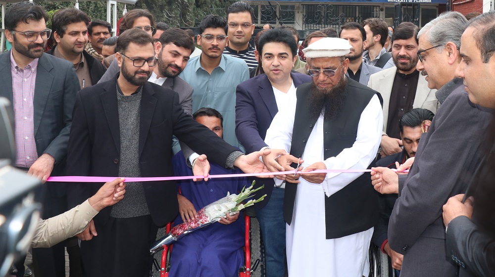 Vice Chancellor Prof Dr Muhammad Saleem inaugurating the shuttle service at University of Peshawar.