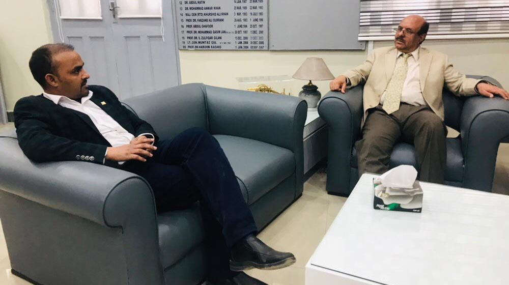 The student alumnus of social work department University of Peshawar in the year 2004 currently member of National Assembly on minorities seat Jamshed Thomas is sharing his thoughts  with the Vice Chancellor University of Peshawar Prof.Dr.Muhammad Asif Khan on minorities issues at VC's office.